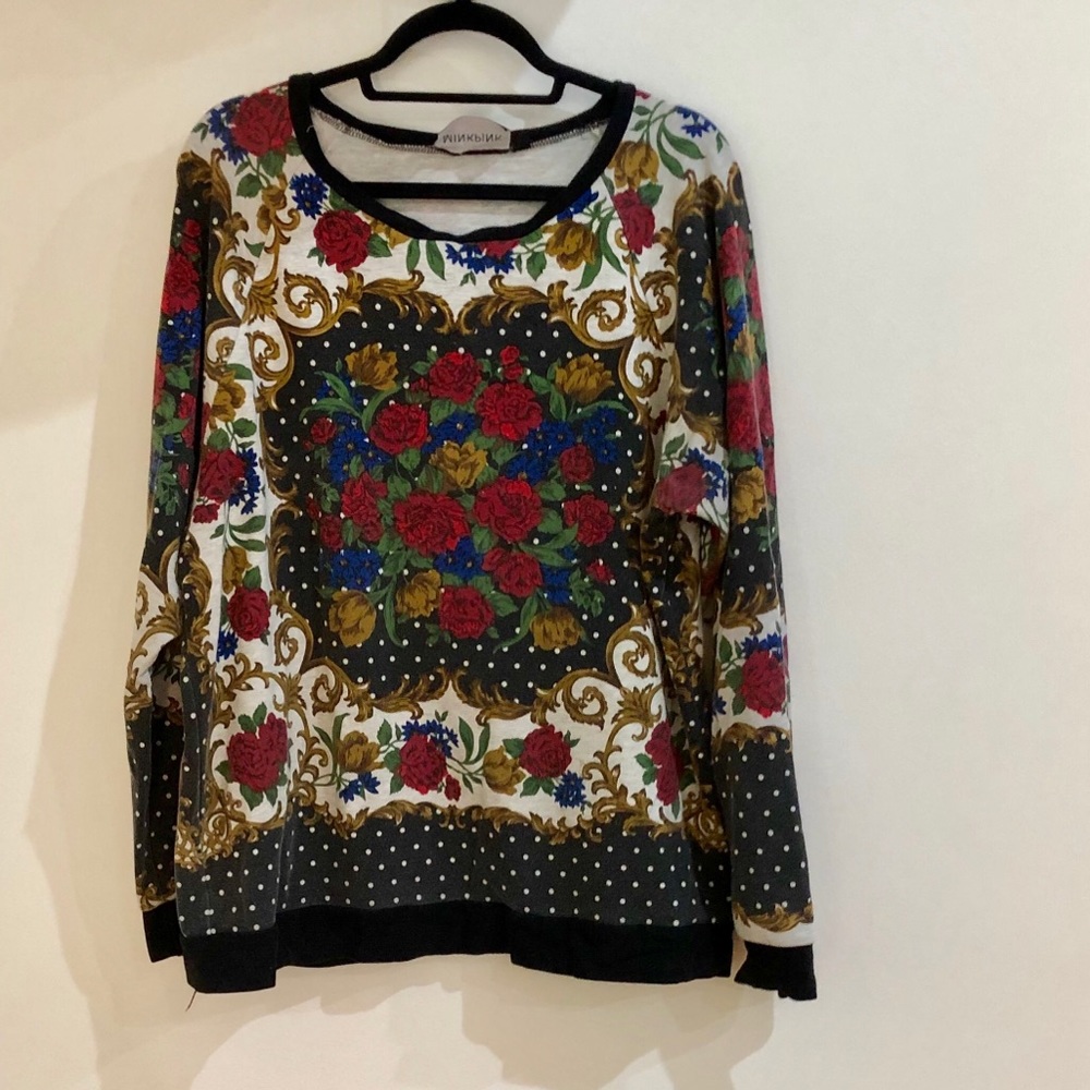 Vintage inspired rose printed sweatshirt